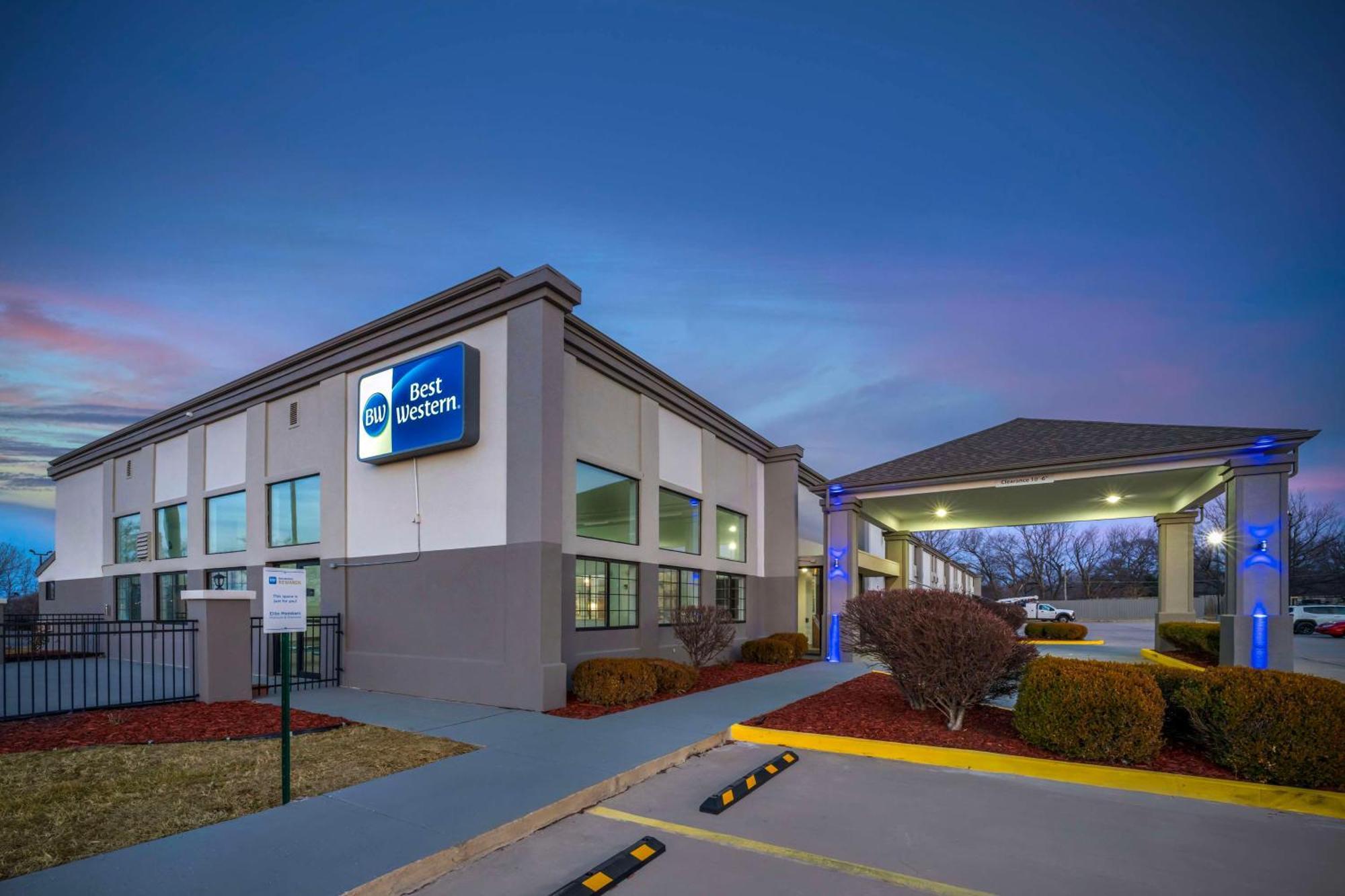 Best Western Wichita North Park City Exterior foto